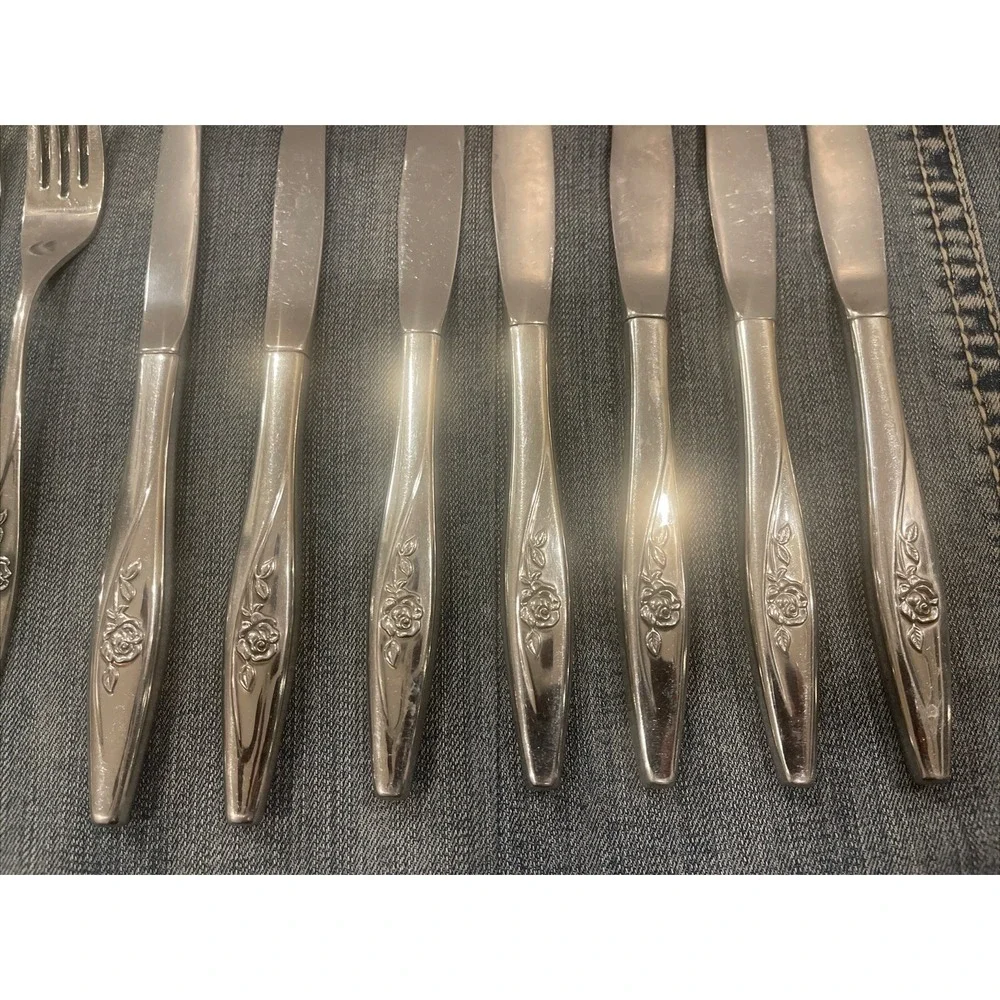 Oneida LASTING ROSE Dinner Steak Knives Forks Flatware Deluxe Stainless Lot 9